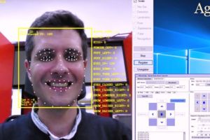 Cadeira de rodas é controlada por expressões faciais